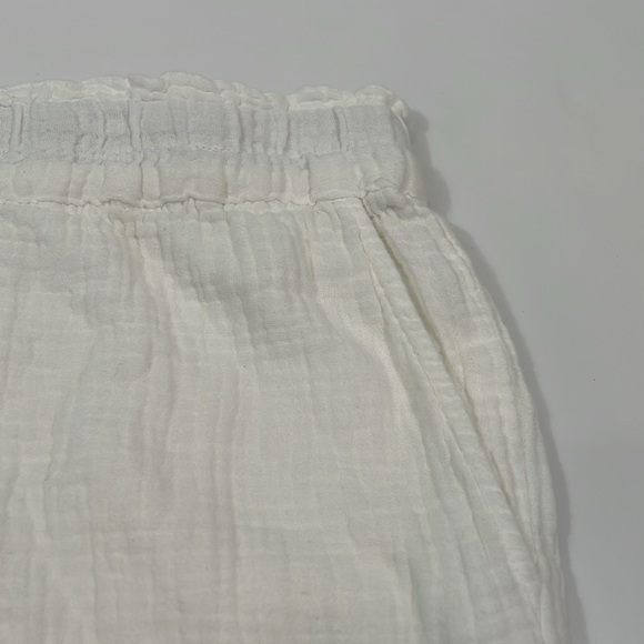 Rails Leighton Short Size XL White Relaxed Fit Smocked Elastic Waist EUC - Picture 7 of 11